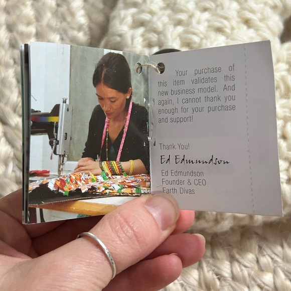 Knit new gloves removable top mittens mitten fair trade button gift - Picture 6 of 6